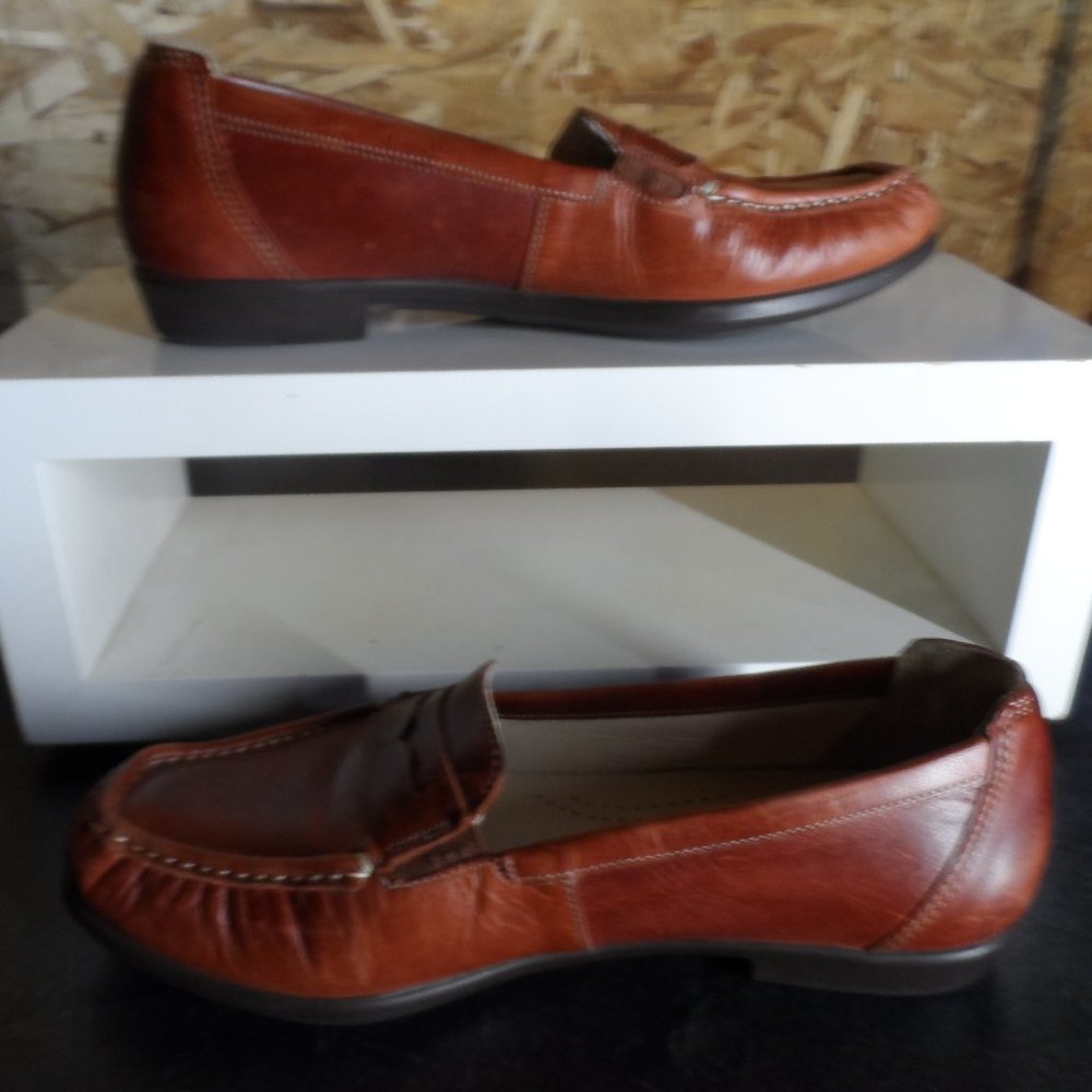 SAS Penny J Slip On Loafer - Size 7-1/2M